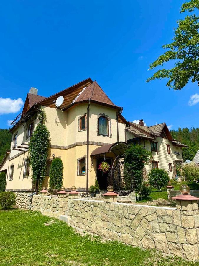 Золото Карпат Yaremche Exterior foto