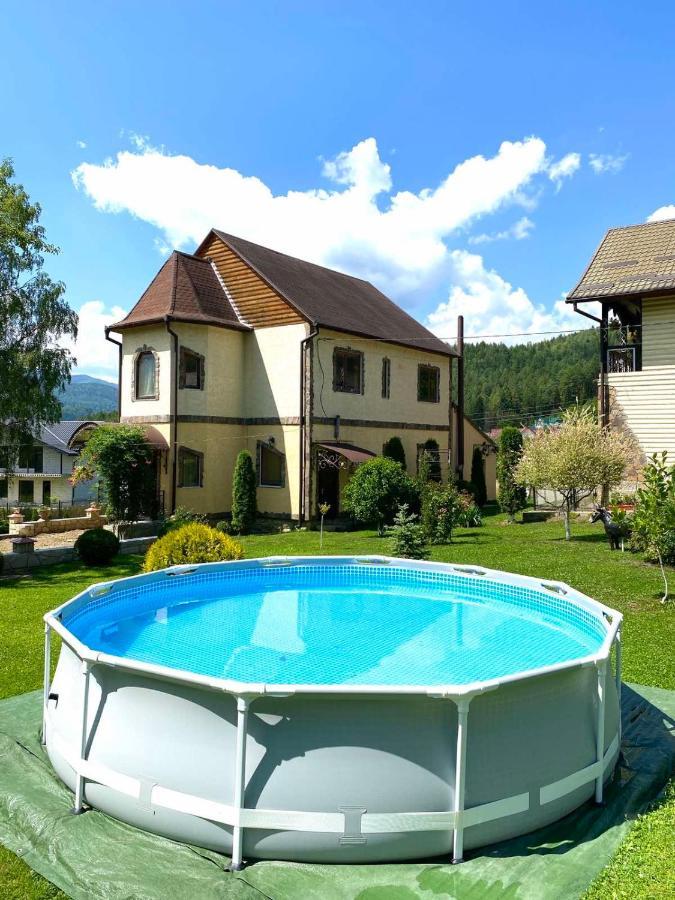 Золото Карпат Yaremche Exterior foto