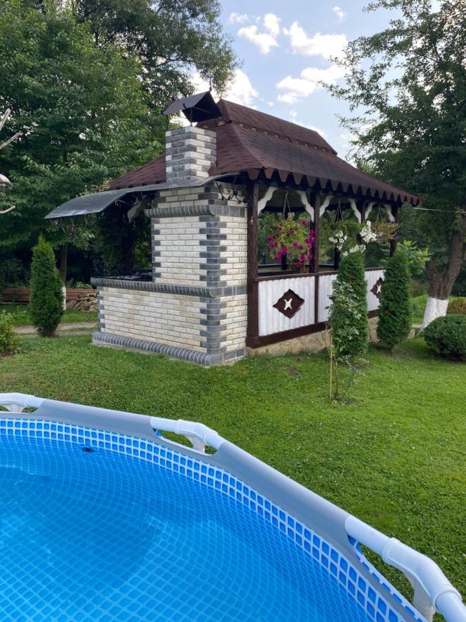 Золото Карпат Yaremche Exterior foto