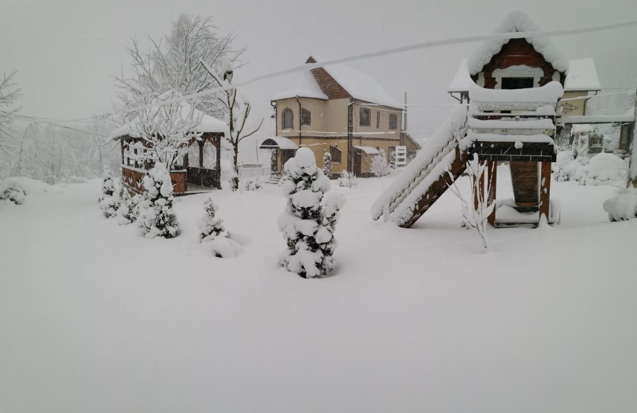 Zoloto Carpat Vila Yaremche Exterior foto